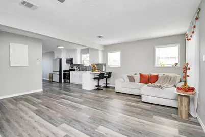 115 Morrell Street, Baytown, TX 77520 - Photo 5