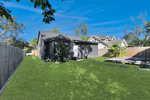 115 Morrell St, Baytown, TX 77520 - Photo 31