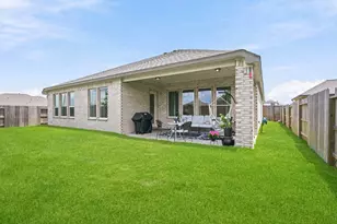 3227 Hidden Mist Dr, Texas City, TX 77510 - Photo 33