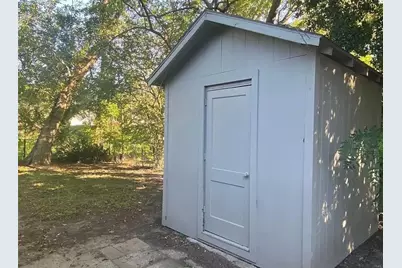 102 Mulberry Street, Lake Jackson, TX 77566 - Photo 15