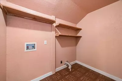 910 32nd Street, Galveston, TX 77550 - Photo 9