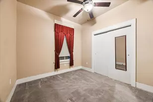 910 32nd St, Galveston, TX 77550 - Photo 7