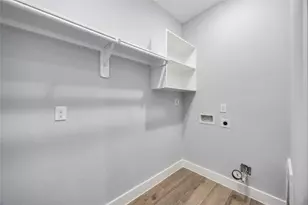 4923 Golden Forest St, Houston, TX 77091 - Photo 31