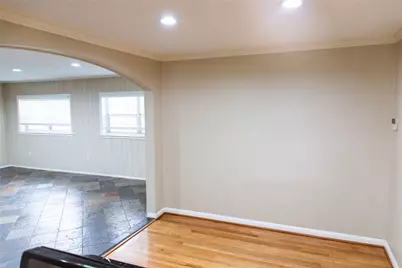 5564 Aspen Street, Bellaire, TX 77401 - Photo 41