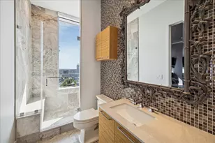 2727 Kirby Dr, Houston, TX 77098 - Photo 17