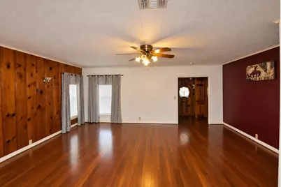 3706 College Street, Damon, TX 77430 - Photo 5