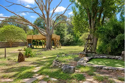 3706 College Street, Damon, TX 77430 - Photo 25