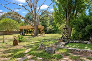 3706 College St, Damon, TX 77430 - Photo 25