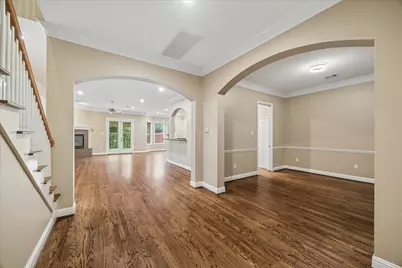 5349 McCulloch Circle, Houston, TX 77056 - Photo 11