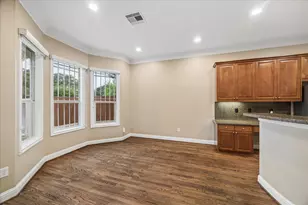 5349 McCulloch Cir, Houston, TX 77056 - Photo 15