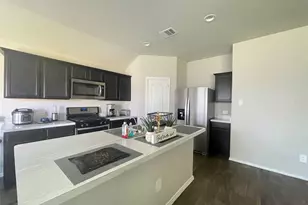 21493 Rustic Elm Dr, New Caney, TX 77357 - Photo 3