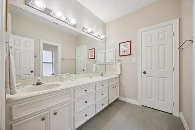 4413 Darsey Street, Bellaire, TX 77401 - Photo 19