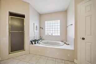 4413 Darsey St, Bellaire, TX 77401 - Photo 15