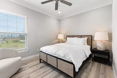 16610 Jolly Roger Road, Jamaica Beach, TX 77554 - Photo 15