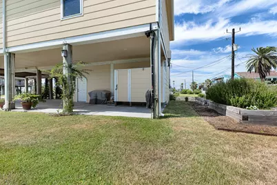16610 Jolly Roger Road, Jamaica Beach, TX 77554 - Photo 27