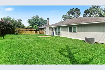 2431 Tall Ships Drive, Friendswood, TX 77546 - Photo 17