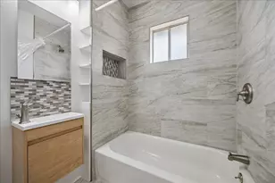 518 W 14th Street W, Houston, TX 77008 - Photo 17