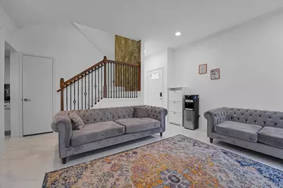 2601 Augusta Drive #24, Houston, TX 77057 - Photo 9