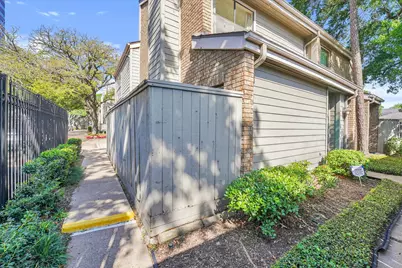 2601 Augusta Drive #24, Houston, TX 77057 - Photo 3