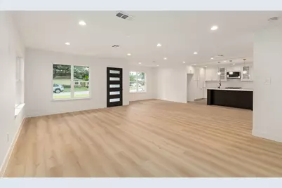 7414 Janak Drive, Houston, TX 77055 - Photo 19