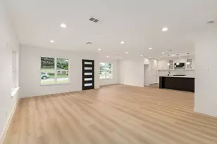 7414 Janak Dr, Houston, TX 77055 - Photo 19