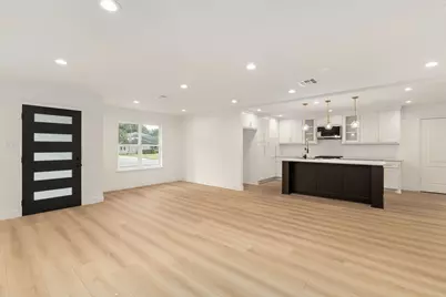 7414 Janak Drive, Houston, TX 77055 - Photo 13