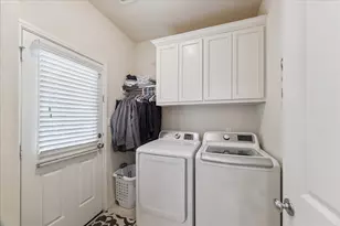 8302 Bay Oaks Dr, Baytown, TX 77523 - Photo 17