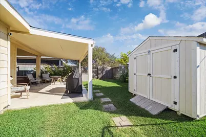 8302 Bay Oaks Drive, Baytown, TX 77523 - Photo 19