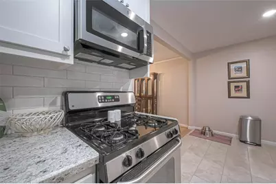 6414 Pineshade Lane, Houston, TX 77008 - Photo 9