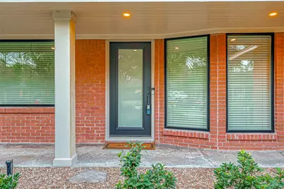 6414 Pineshade Lane, Houston, TX 77008 - Photo 3