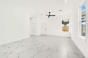 9334 Waller St, Houston, TX 77012 - Photo 11