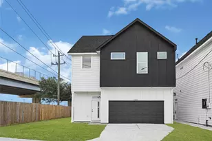 9334 Waller St, Houston, TX 77012 - Photo 1