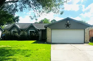 16807 Blackhawk Blvd, Friendswood, TX 77546 - Photo 1