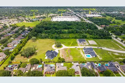 1618 Crown Oaks Court, Pearland, TX 77581 - Photo 3