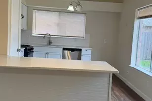 451 Oakdale Dr, Stafford, TX 77477 - Photo 5