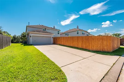686 Fountain View Lane, League City, TX 77573 - Photo 41