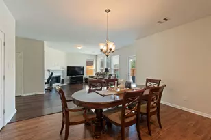 686 Fountain View Ln, League City, TX 77573 - Photo 11