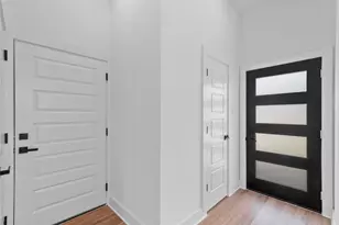 6186 Eastland St, Houston, TX 77028 - Photo 3