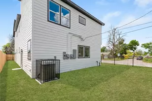 6186 Eastland St, Houston, TX 77028 - Photo 31