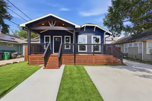 105 Opal Ct, Houston, TX 77009 - Photo 1