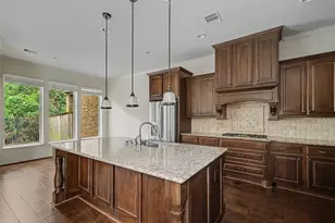 38 Jonquil Pl, Tomball, TX 77375 - Photo 9