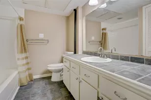 1807 Stoney Brook Dr, Houston, TX 77063 - Photo 21