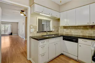 1807 Stoney Brook Dr, Houston, TX 77063 - Photo 13