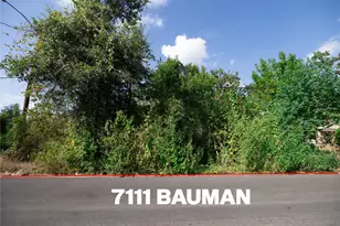 7111 Bauman Rd, Houston, TX 77022 - Photo 5