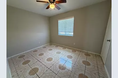 4211 Buras Pass Lane, Houston, TX 77045 - Photo 13