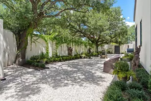 5641 Holly Springs Dr, Houston, TX 77056 - Photo 39