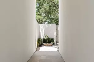 5641 Holly Springs Dr, Houston, TX 77056 - Photo 41
