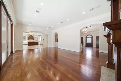 5339 Tilbury Drive, Houston, TX 77056 - Photo 13