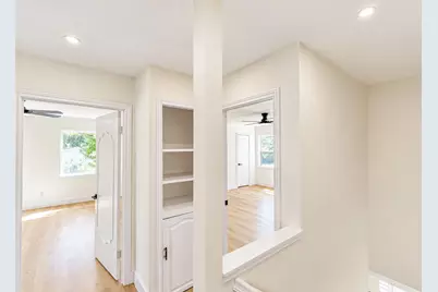 10610 Overbrook Lane, Houston, TX 77042 - Photo 31