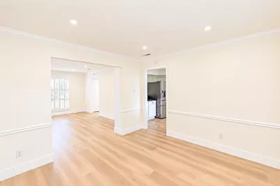 10610 Overbrook Lane, Houston, TX 77042 - Photo 9